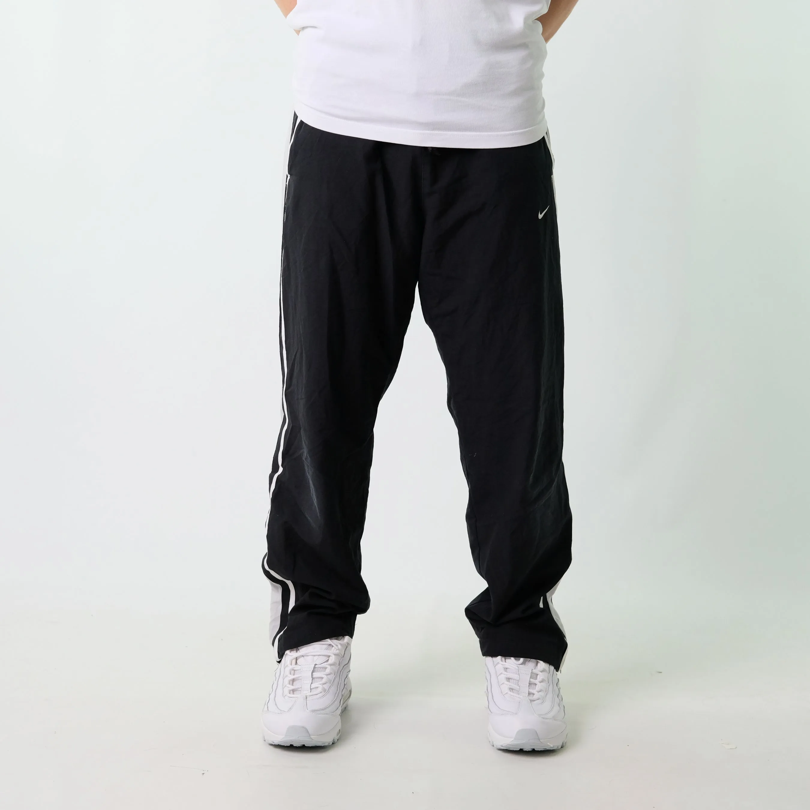 Black y2ks Nike Tracksuit Bottoms  Baggy Pants (40x30)