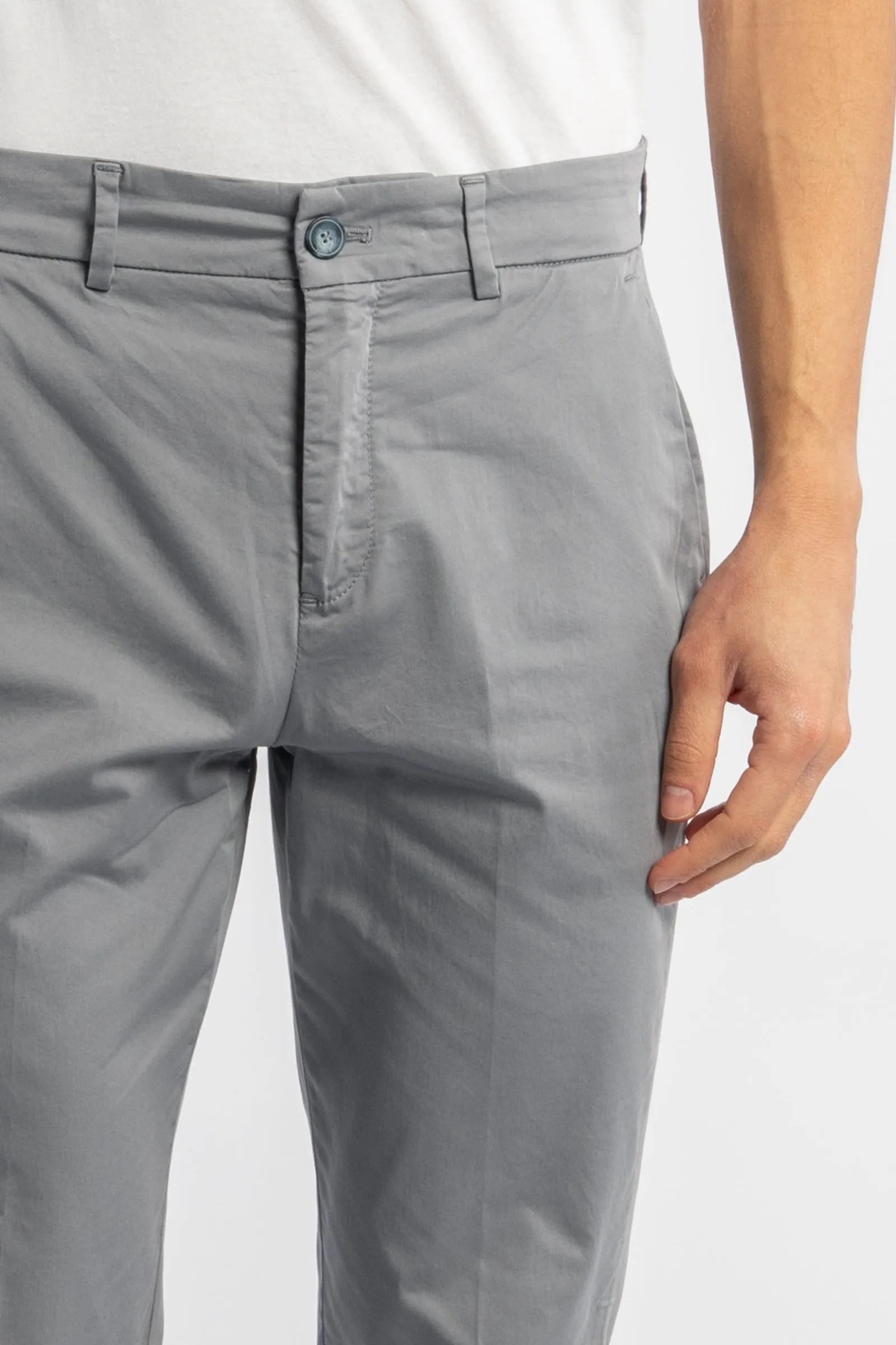 Brera pantalone slim fit gabardina di cotone mano pesca