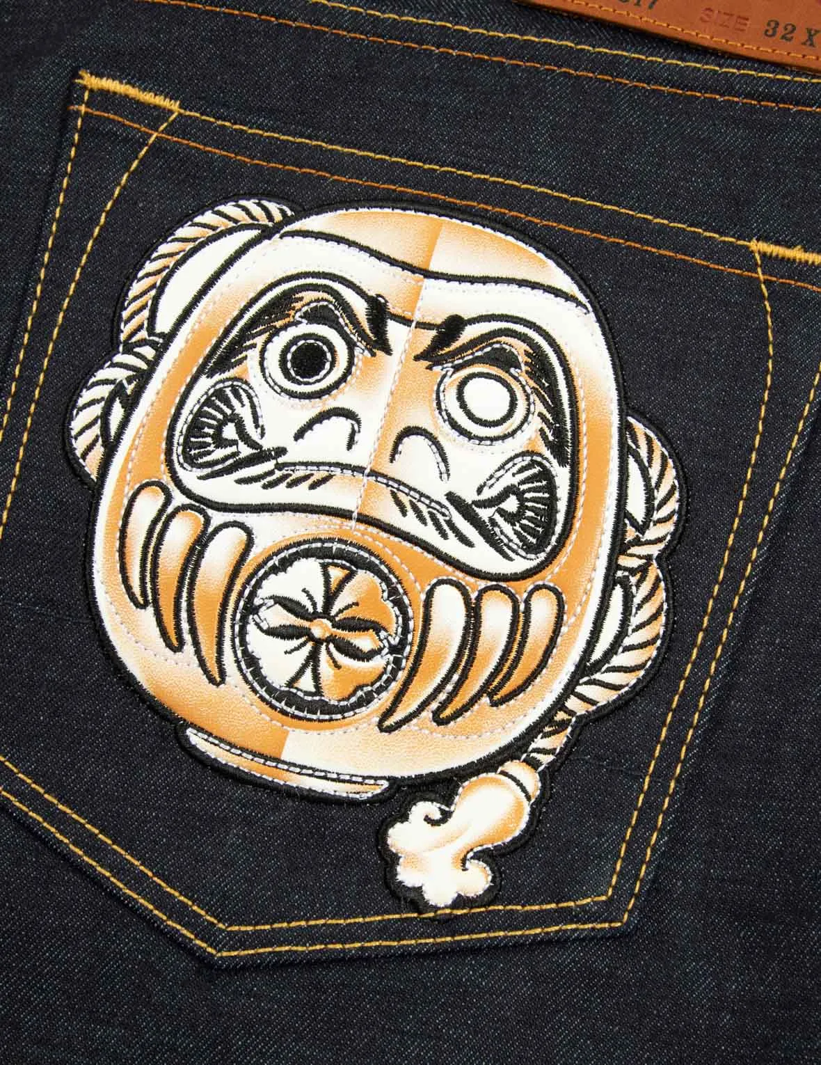 Daruma Appliqué Carrot Fit Denim Jeans #2017